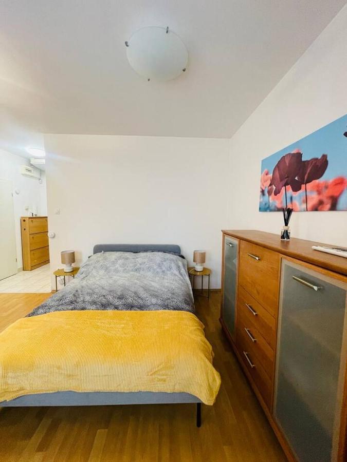 Central Studio Close To Andrassy Avenue For 4 Persons Будапешт Экстерьер фото